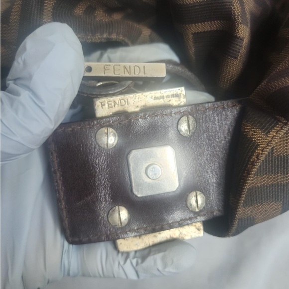 ‼️SOLD SOLD‼️ Authentic Fendi Mama Forever Baguette Shoulder Bag - Picture 6 of 7